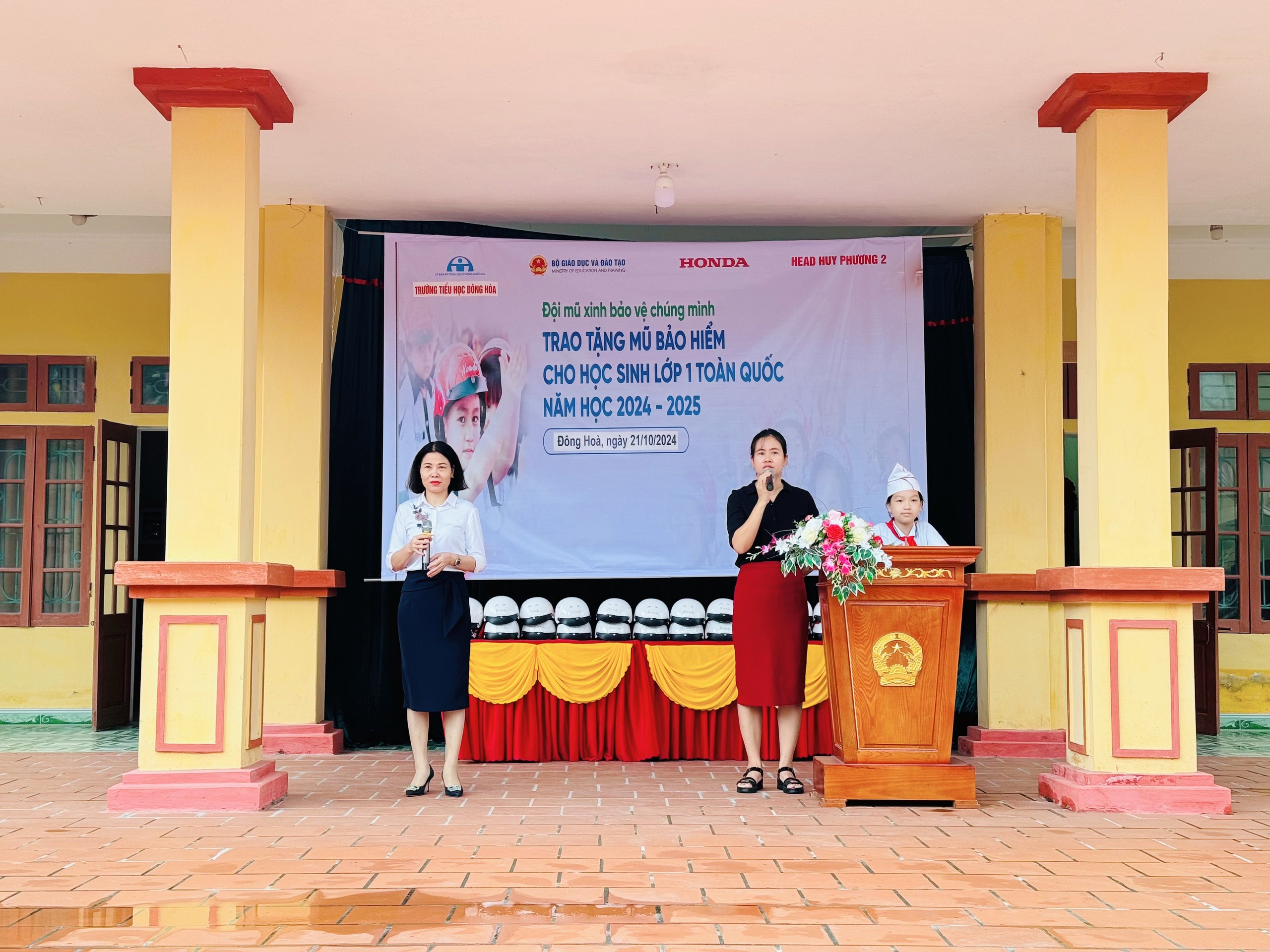 Tại buổi phát biểu, đại diện honda Huy Phương đã có lời phát biểu gửi đến toàn thể các em học sinh